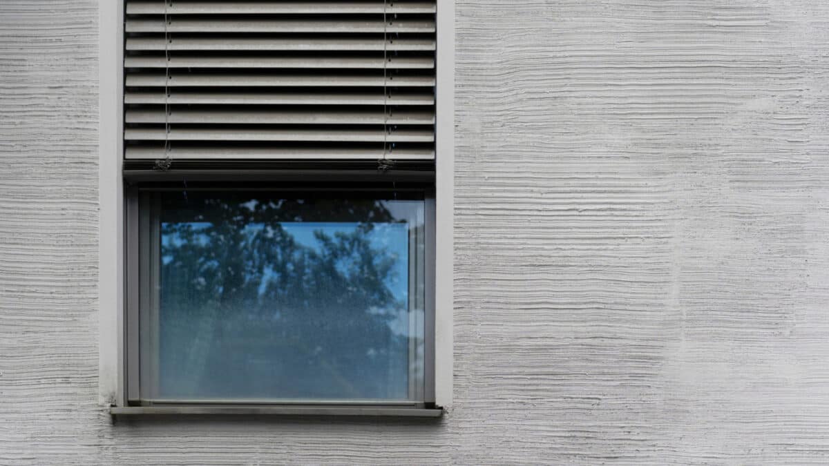 Comment réparer un volet roulant en panne : guide pratique